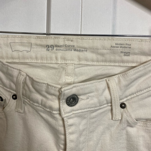 Levi's White Ivory Cream Denim Jeans - Modern Rise Straight - W29 L32 - Picture 2 of 8